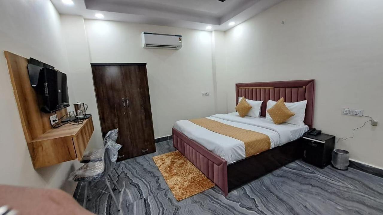 Hotel O City Deluxe Delhi  Exterior photo